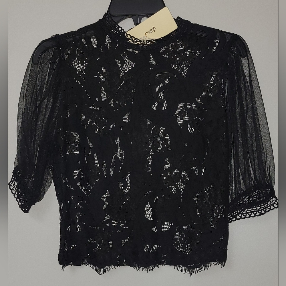 New Women's Peach Brand Lace Top